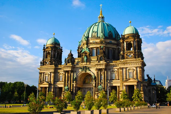 Berliner dom - evangelische kathedraal in Berlijn, Duitsland — Stockfoto