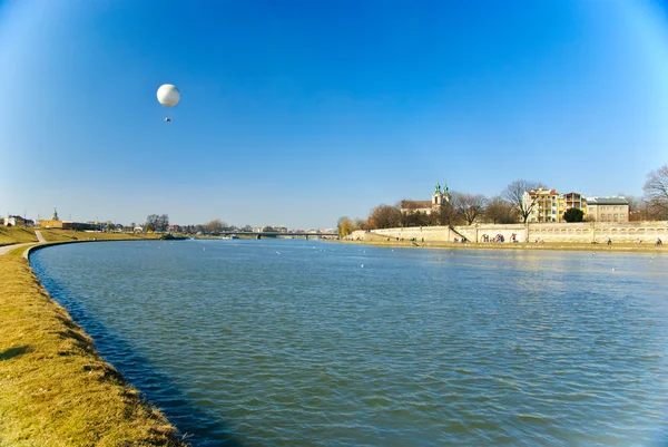 Vistole con palloncino volante a Cracovia, Polonia — Foto Stock