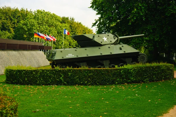 stock image Allied Sherman tank in front of Museum Mémorial de la Bataille de Normandie museum, Bayeux, Normandy, France