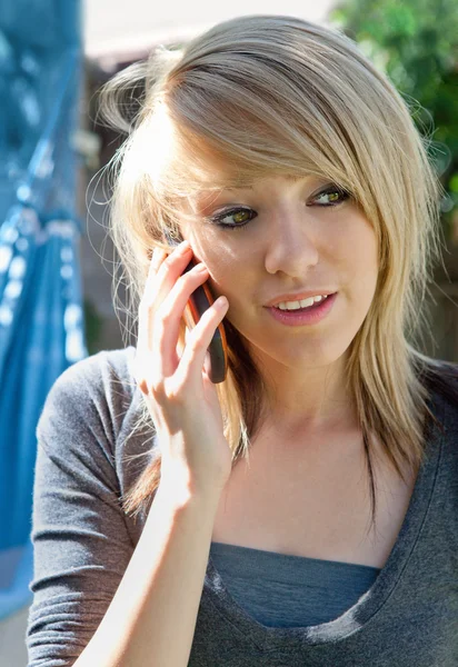 Smiling Teenager on Mobile Phone — Stock Photo, Image