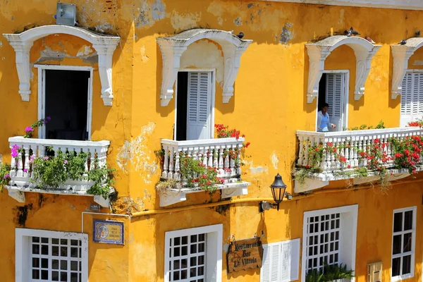 Balkonger av cartagena, colombia — Stockfoto