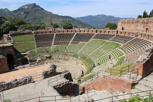 Antik teater, taormina, Sicilien, Italien — Stockfoto
