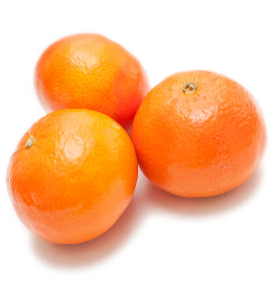Beyaz arka planda clementines