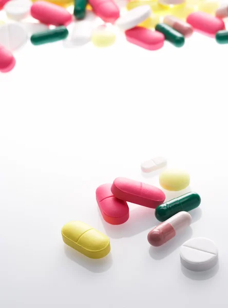 Tabletten und Pillen — Stockfoto