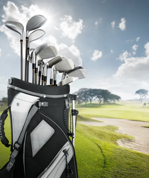 Golfutrustning på kursen — Stockfoto