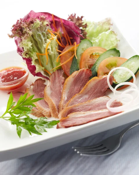 Duck salad — Stock Photo, Image