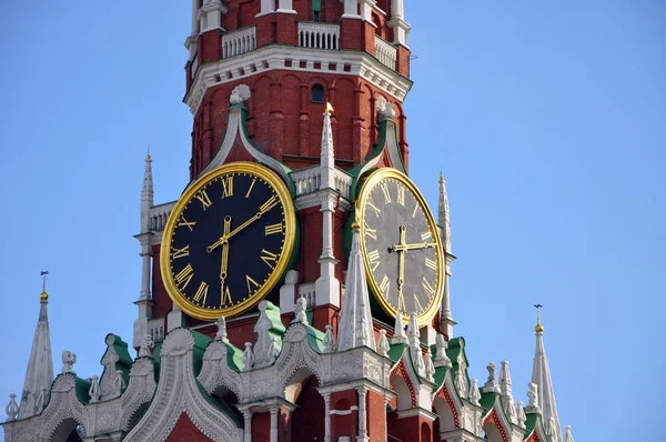 Stunden auf dem Spasski-Turm des Moskauer Kreml — Stockfoto