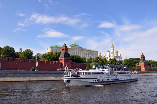 莫斯科河。克里姆林宫. — 图库照片