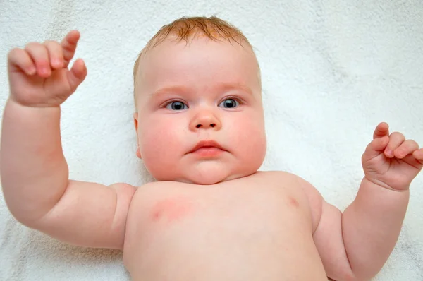 Mała 5 miesięcy dziecko — Zdjęcie stockowe