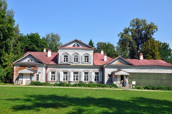 Museu-Reserva Abramtsevo.glavny mansão — Fotografia de Stock