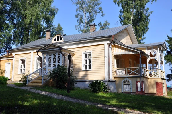 Casa de campo abuela con cocina, Manor Muranovo —  Fotos de Stock