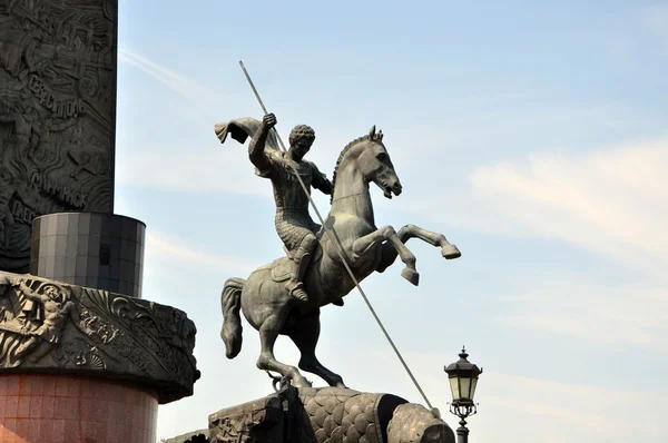 Moskou. standbeeld van st. george. — Stockfoto