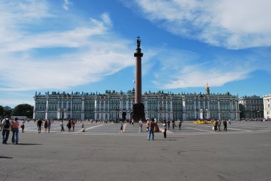 Saray Meydanı, İskenderiyeli yazı. Saint-petersburg