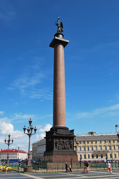 궁전 광장, 알렉산드리아 게시물입니다. 세인트-피터 스 버그 — 스톡 사진