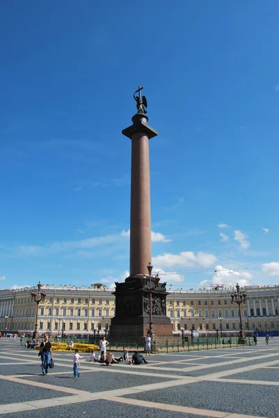 Palace Square, Alexandrian post. Saint-Petersburg — Stock Photo, Image