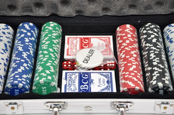 Pokerset i fall — Stockfoto