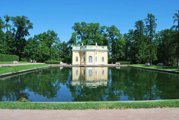 Pavilion by the pond — Stock Photo, Image