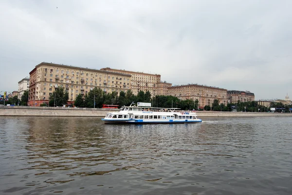Bateau de croisière rivière Moscou — Photo