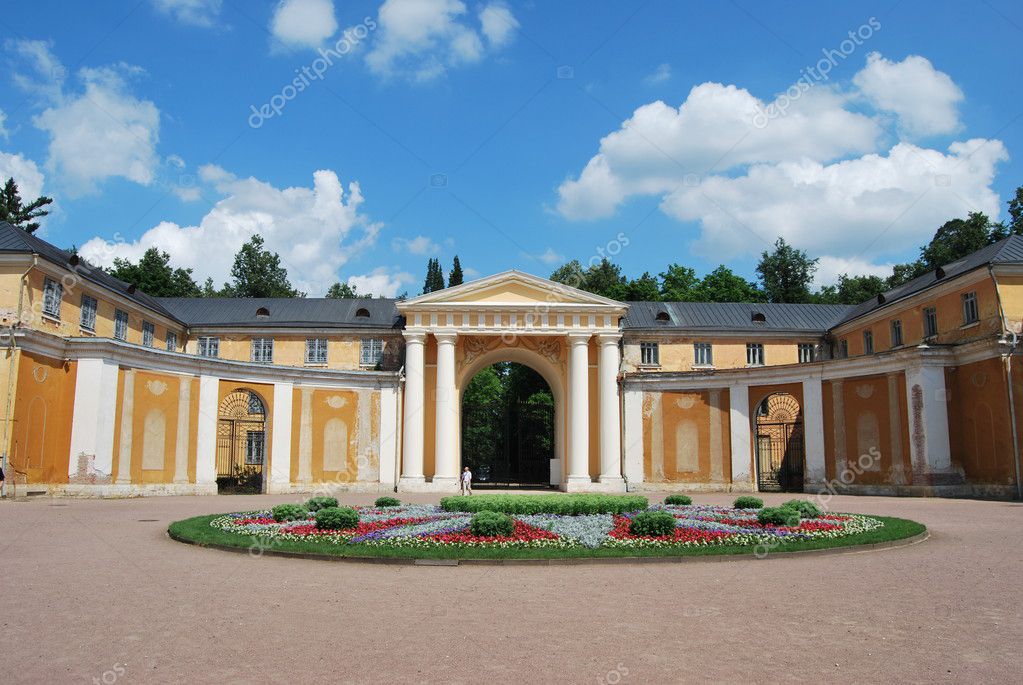 Hauptpalast in archangelskoje Landsitz. Moskau — Stockfoto ...
