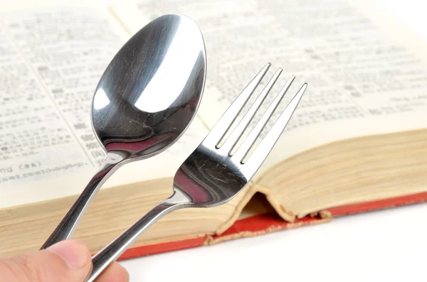 Słownik i naczynia — Zdjęcie stockowe