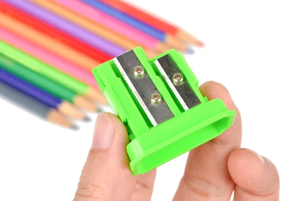 Renkli kalemler ve kalemtıraş — Stok fotoğraf