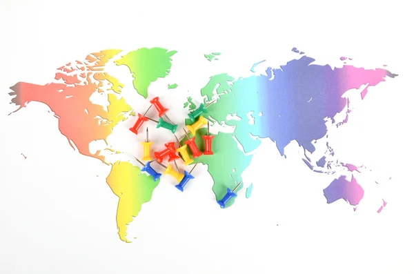 Mapa světa a připínáček — Stock fotografie