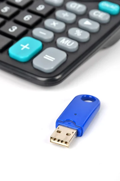 Calculadora e disco USB — Fotografia de Stock