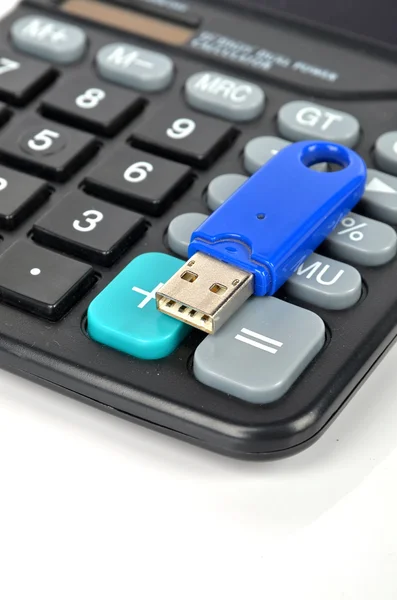 Taschenrechner und USB-Festplatte — Stockfoto