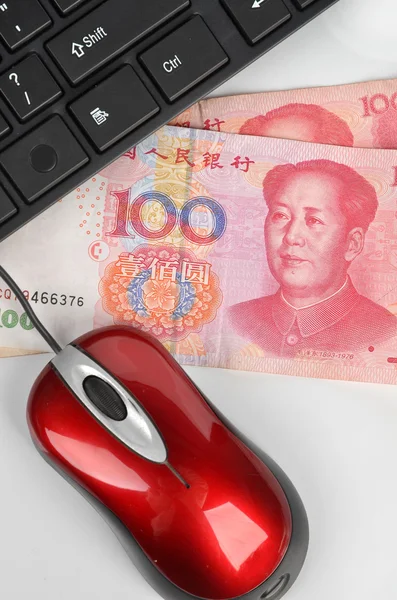 Computer mouse and chinese currency — Stock Photo, Image