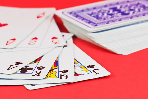 Hrací karty rozdány — Stock fotografie