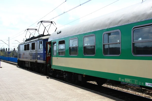 Tracce, treno, Kaliska — Foto Stock