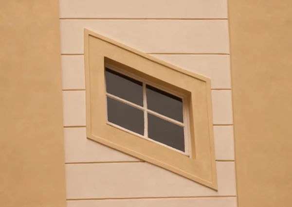 Läpinäkymätön ikkuna — kuvapankkivalokuva