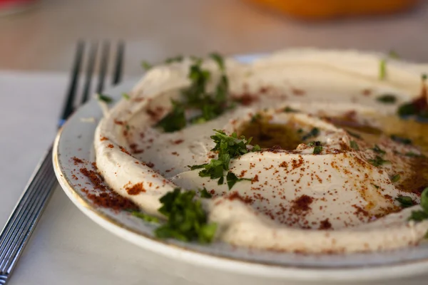 Humus portre