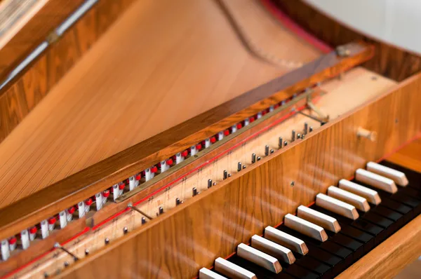 Клавиатура клавесина — стоковое фото