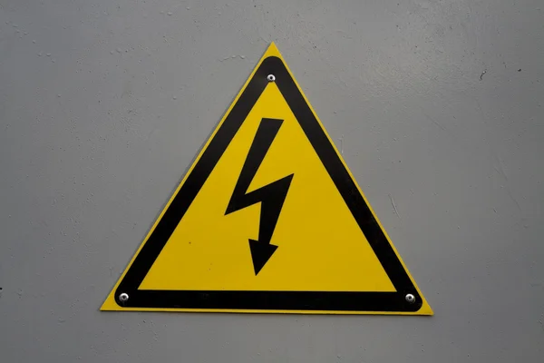Señal de advertencia - electricidad —  Fotos de Stock