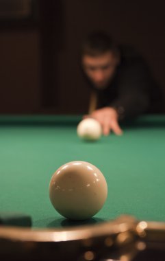 Pool (Bilardo) oyunu