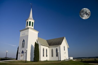 Göksel ay ve kilise