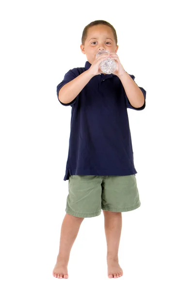 Хлопчик з пляшкою води — стокове фото