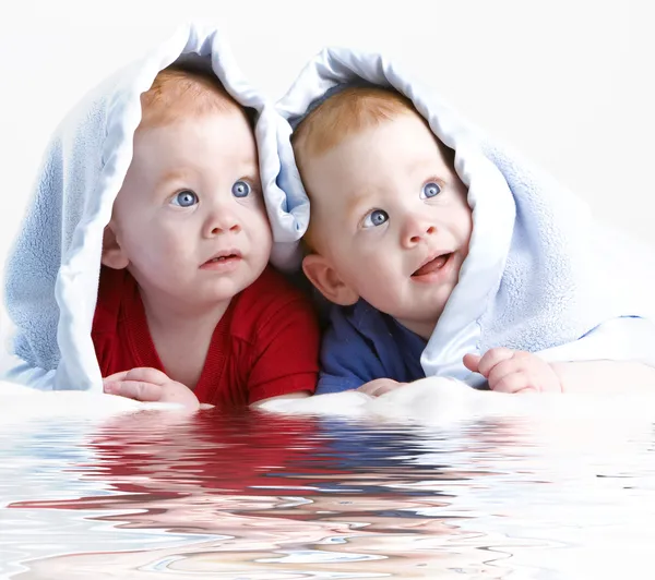 Vacker två bebisar — Stockfoto