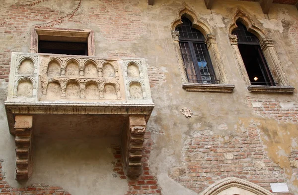 Juliet 's balcony (Verona, Italy ) — стоковое фото