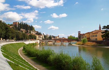 Verona nehir adige İtalya boyunca