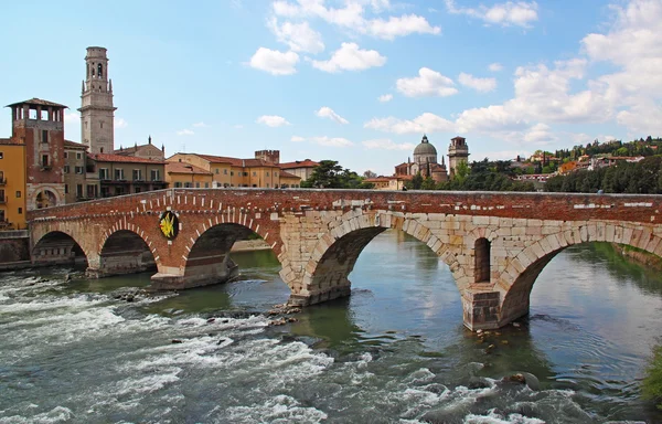 Verona along the river Adige, Italy — Stock Photo, Image