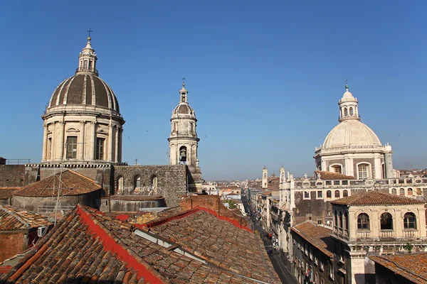 Panoráma města a katedrály catania, Itálie — Stock fotografie