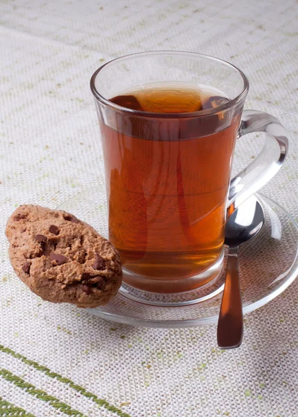 stock image Tea and chocolate chip cookies