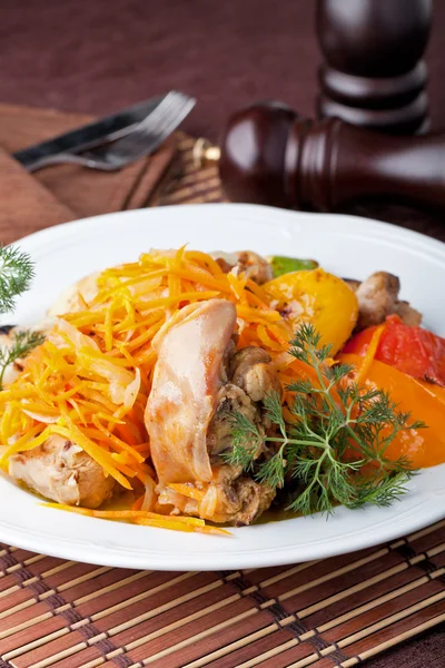 Braised rabbit with vegetables — Stock Photo, Image