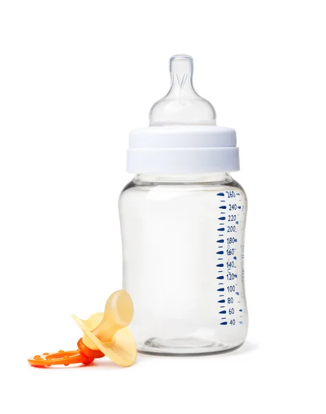 Baby: Flasche und Schnuller — Stockfoto