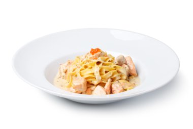 Fettuccine somon ile