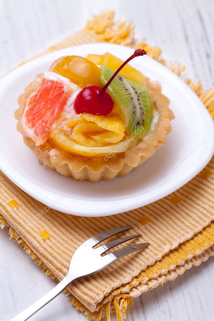 Fruit dessert tarts