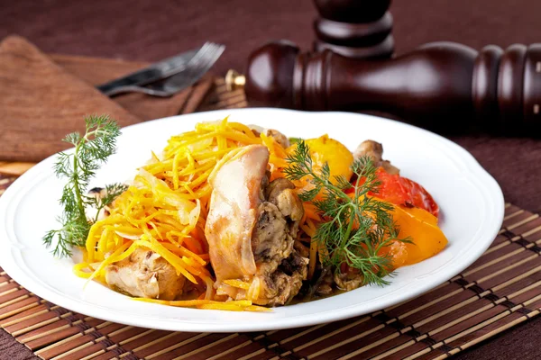 Braised rabbit with vegetables — Stock Photo, Image