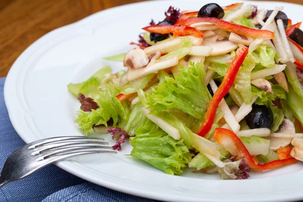 Salad with olive — Stock Photo, Image